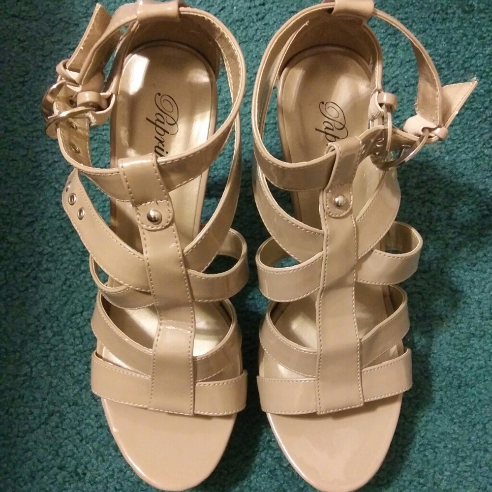 Brand new high heels👠